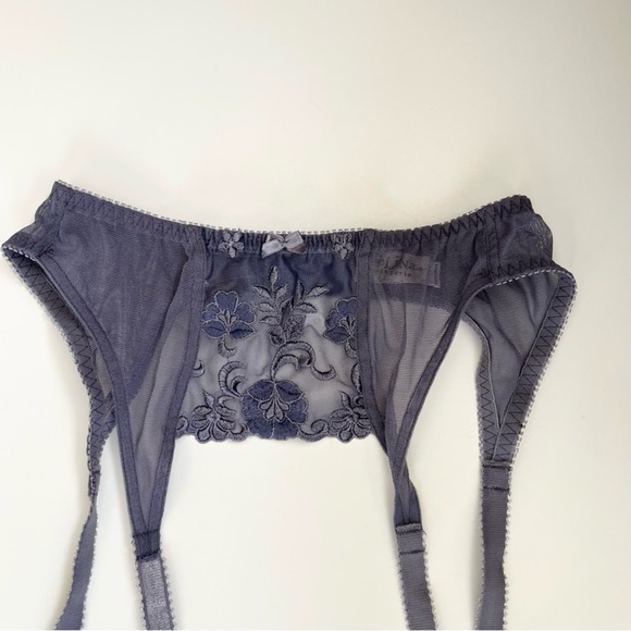 Vintage Periwinkle Sheer Floral Lace Garter Belt Women's Sz S - Picture 4 of 7